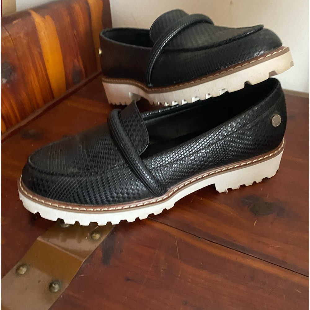 Nautilus loafers